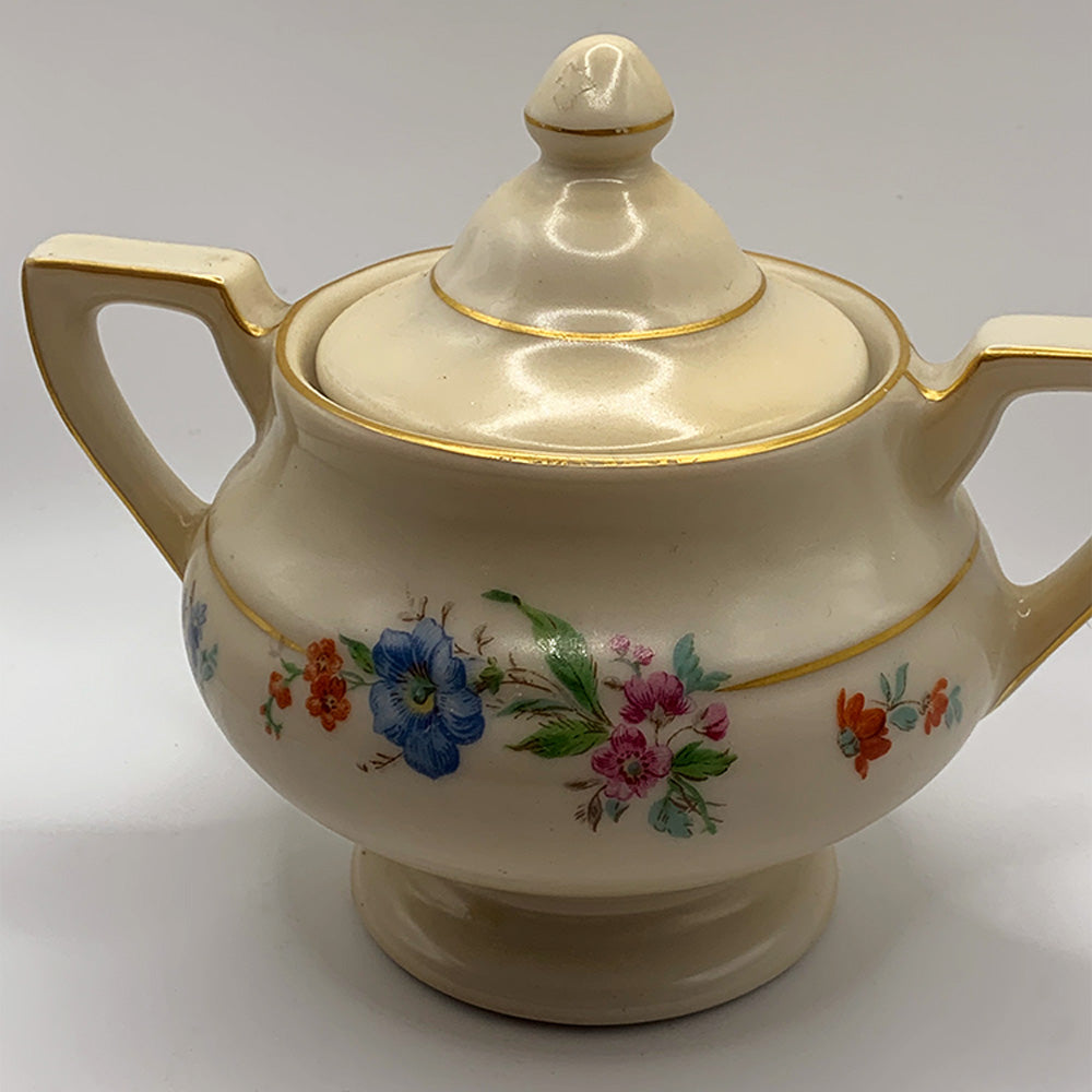 Fraunfelter Eggshell Sugar Bowl - Amber Candle